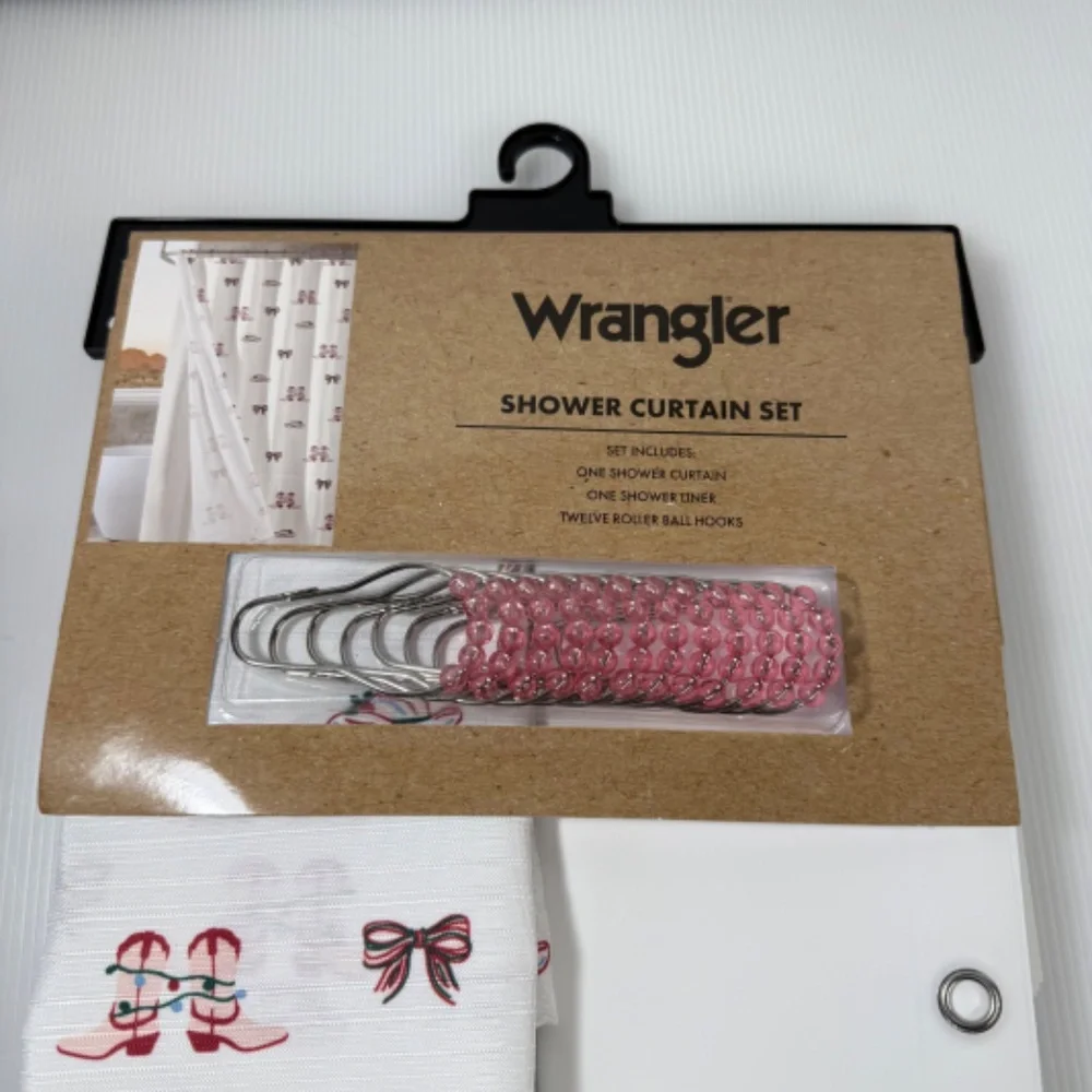 WRANGLER Christmas Holiday Boots Pink Shower Curtain Set 72 x 72 VIRAL‎ NEW